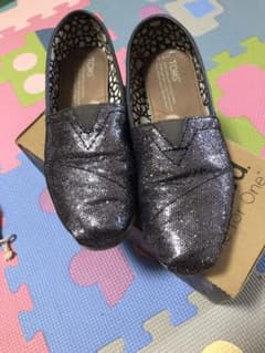 TOMS スリッポン 22.5cm tomo 様 専用のサムネイル
