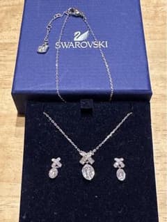 スワロフスキー⭐︎Swarovski Rice Set⭐︎ペンダント・ピアスのセットのサムネイル