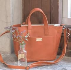 kanmi 本革トートバックMILKBOXのサムネイル