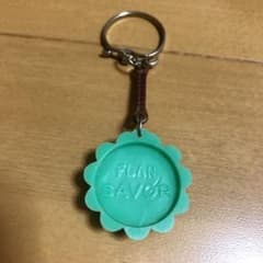 フランス70年代　ビンテージキーホルダー　Porte cléfのサムネイル