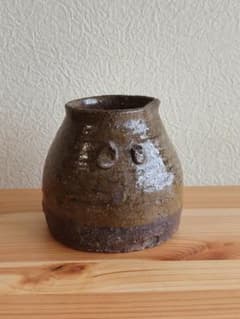 古越前か　お歯黒壺　越前焼　双耳　おはぐろ壺　蹲壺　鉄漿 古越前か お歯黒壺 越前焼 双耳 おはぐろ壺 蹲壺 鉄漿 - メルカリ