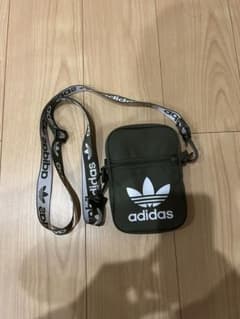 adidas ショルダーバッグ オリーブのサムネイル