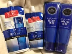 アクアレーベル 美白ケア 4点セットのサムネイル