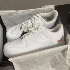 NIKE×supremeエアフォースのサムネイル