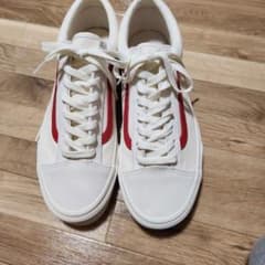 VANS Style36 28cm 白×赤 箱付き OLD SKOOLのサムネイル