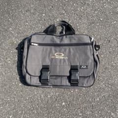 90s OAKLEY archives メッセンジャーバッグ サイバー y2k - メルカリ