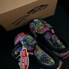 VANS 新品  16㌢です!!のサムネイル