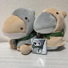 ✨メルカリ市限定✨映画おでかけ子ザメ かぶりっこぬいぐるみ+ハンカチ