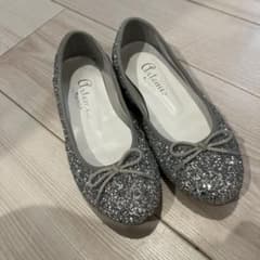 ダイアナ　ラメ　シルバー　パンプスのサムネイル