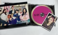 ITZY CD アルバム IT'z ITZY トレカ付きのサムネイル