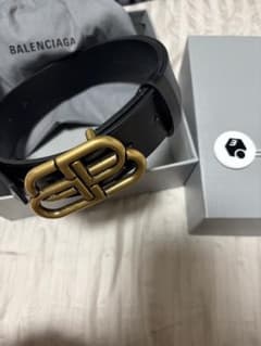 BALENCIAGA ブラックレザーベルト ゴールドバックル - メルカリ