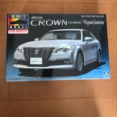 アオシマプリペイントモデル AWS210クラウンハイブリッドシルバーメタリックのサムネイル
