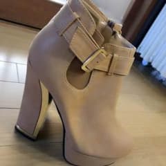 ★新品★ショートブーツ★太ヒール★のサムネイル