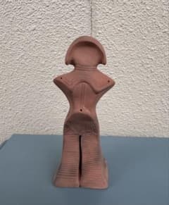 (国宝)縄文の女神　レプリカ　土偶　陶器24㎝のサムネイル