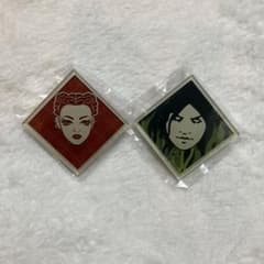 【未開封】APEX LEGENDS アクリルバッジ ローバ & レイス セット