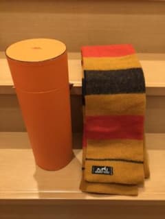 【uwanさん専用】【新品未使用】HERMES エルメス　ロカバール　マフラーのサムネイル