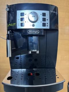 k*い様 [美品]De'Longhi (デロンギ)マグニフィカS ECAM221 k*い様 [美品]De'Longhi (デロンギ)マグニフィカS ECAM221 - メルカリ