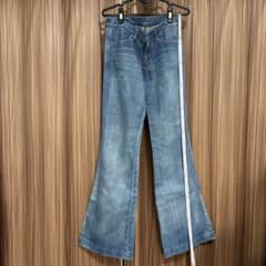 Levi’s フレアジーンズ　ライトブルー　平成感ありのサムネイル