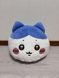 タグ付き　ちいかわプレミアムドームクッション　ハチワレのサムネイル