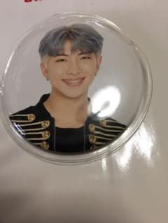 BTS公式缶バッチのサムネイル
