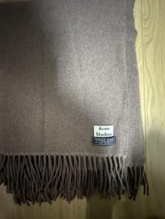 Acne Studios マフラーのサムネイル