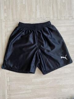 140センチ　PUMA プーマ ハーフパンツのサムネイル