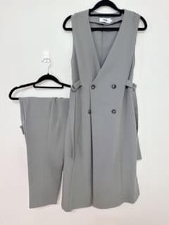 【美品】AZUL グレー ダブルブレスト パンツセットアップ Sサイズのサムネイル