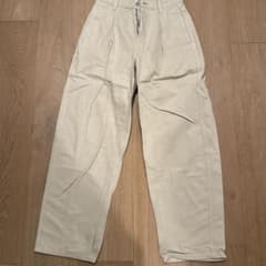 チノパンツ ベージュのサムネイル