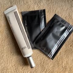 DOCTOR DEVIAS 薬用日焼け止めクリームとメイク落としのサンプルセットのサムネイル