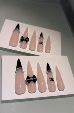 ネイルチップ ロングポイント 清楚 ギャルのサムネイル