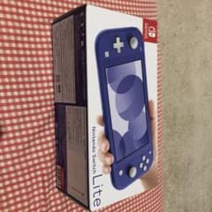 Nintendo Switch Lite ブルーのサムネイル