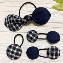 超お買い得♡お揃い リバティと紺色刺繍 うさみみリボンくるみボタン