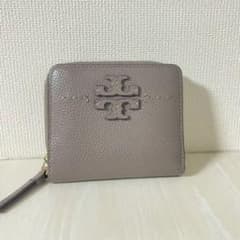 【値下げ】TORY BURCH 二つ折り財布 グレージュ系のサムネイル