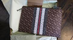 龍作様専用※新品未使用※バーバリー クラッチバッグのサムネイル