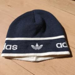 ☆adidas　ビーニー　56cmのサムネイル