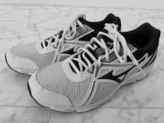 ランニングシューズ 25.5cm【ミズノマキシマイザー22】 - メルカリ