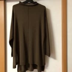 新品、未使用❗️薄手ニットのサムネイル
