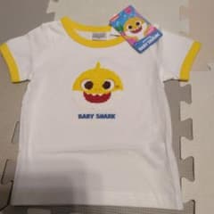 新品タグ付！ベイビーシャーク刺繍Tシャツ90cmのサムネイル