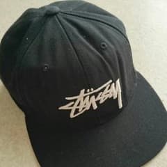 取り置き中(^O^) STUSSY 帽子のサムネイル
