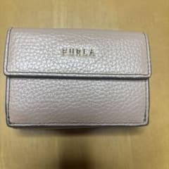 FURLA 三つ折り財布のサムネイル
