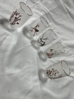 フロストガラス 脚付きグラス 5客セット 花鳥柄 金縁　昭和レトロのサムネイル