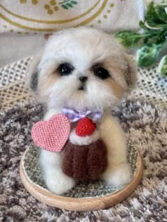 羊毛フェルト♡シーズーちゃん♡ご褒美スイーツ♪(๑ᴖ◡ᴖ๑)♪ - メルカリ