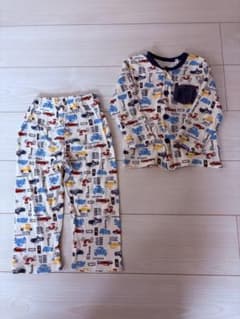 【未使用品】100cm 男の子　車　パジャマのサムネイル