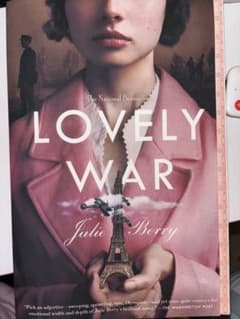 LOVELY WAR by Julie Berryのサムネイル