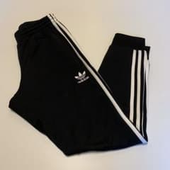 adidas トラックパンツ アディダスオリジナルスのサムネイル