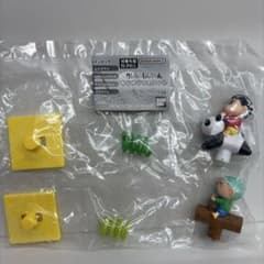 クレヨンしんちゃん ゆらゆらマスコット 2種セットのサムネイル