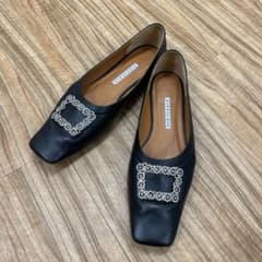【ELLE SHOP限定】ジュエルスクエアトゥフラットシューズのサムネイル