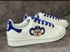 新品　ドアラ　シューズ　23.0cmのサムネイル