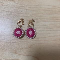 ハンドメイド 刺繍ビーズイヤリング ピンクのサムネイル