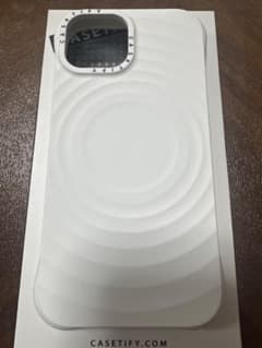 CASETiFY iPhone15用ケース ホワイトのサムネイル